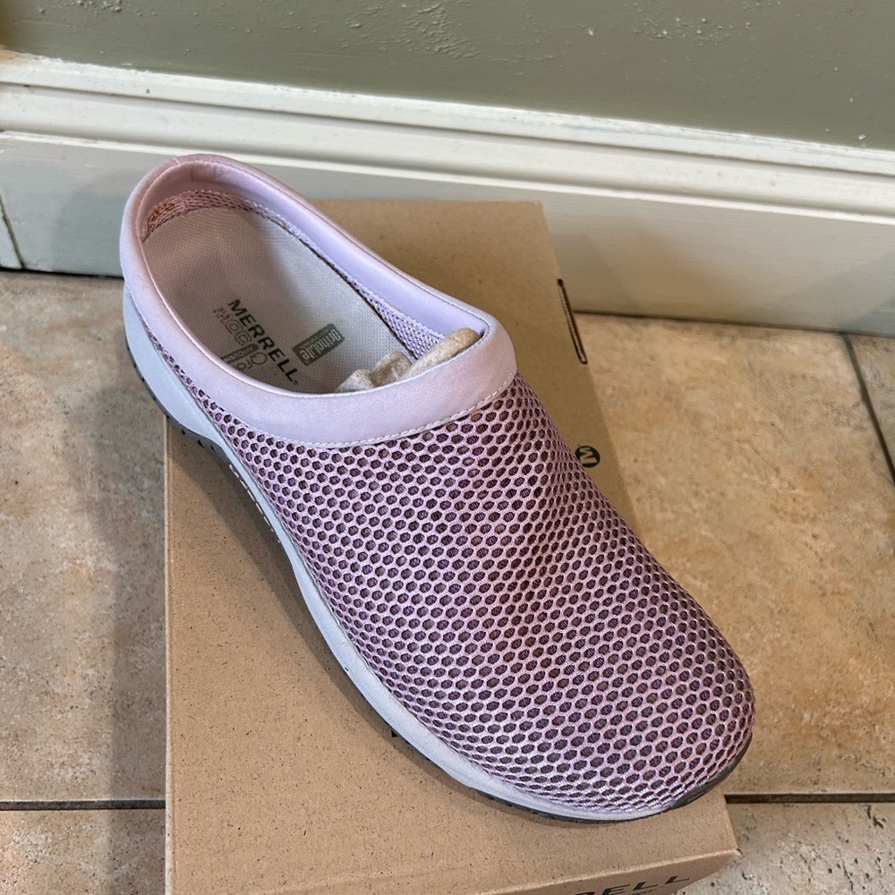 Size 11 Lilac Merrell Encore mule clogs.